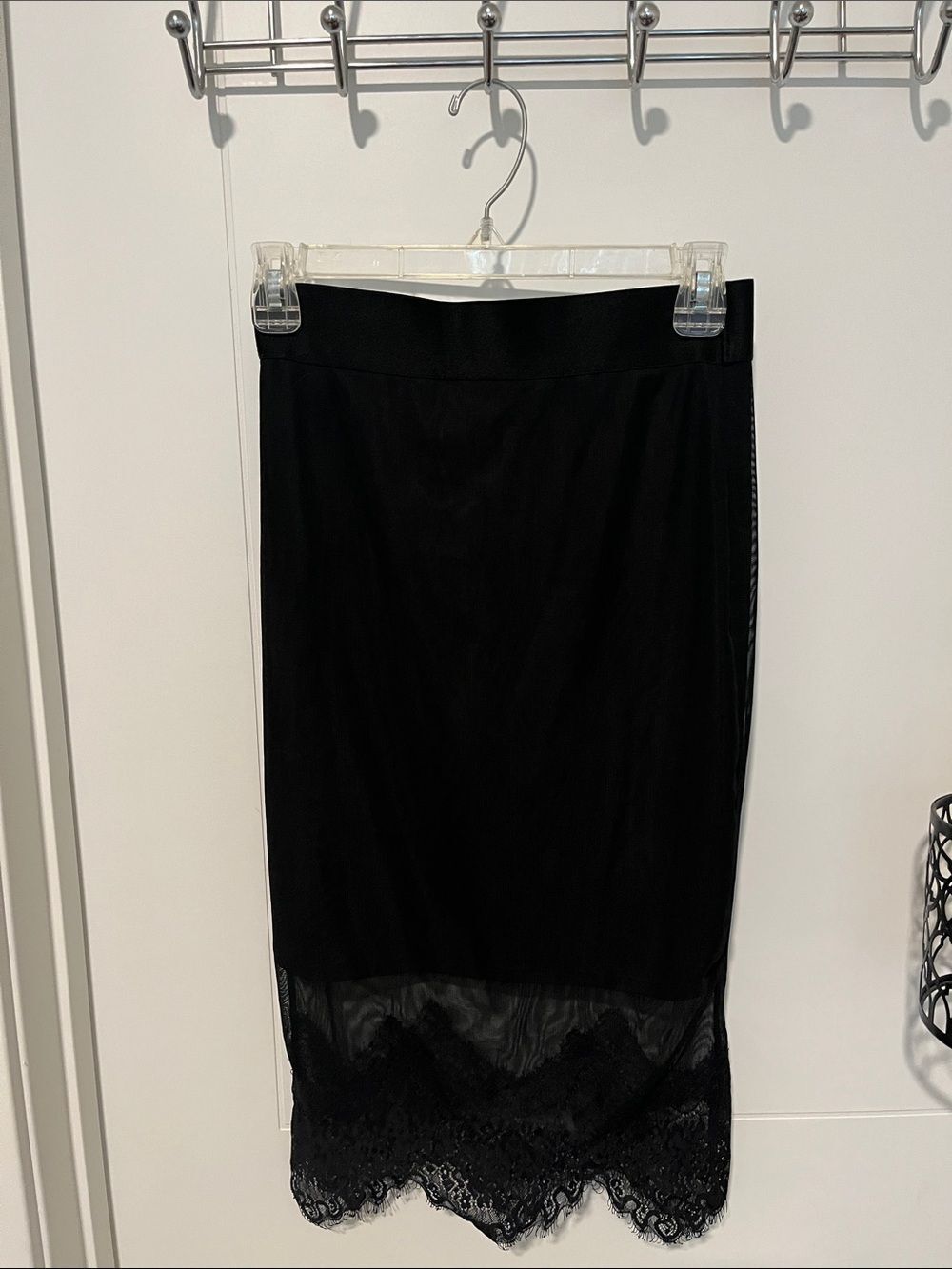 Bebe Black Lace Design Midi Mesh Pull-On Skirt Event Party Feminine